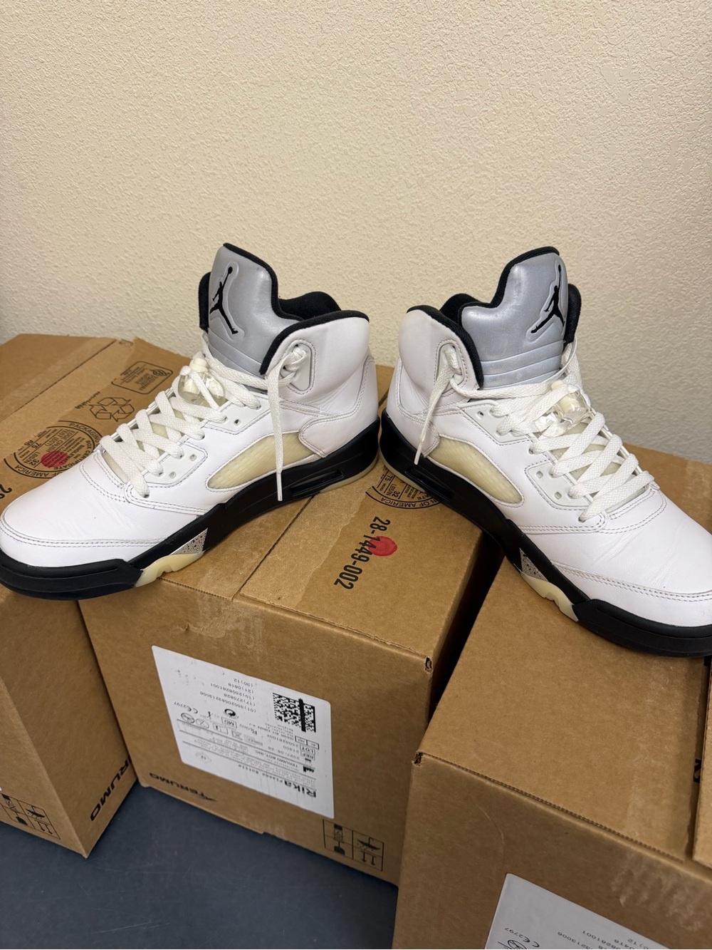 Nike Air Jordan 5 Retro OG "Reverse Metallic" DD0587-110 Mens 10 - Picture 4 of 7